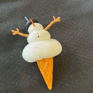 Hallmark, keepsake, ornament, triple-decker treat 2004 snowman ornament